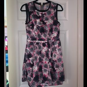 Juicy Couture b&w Roses